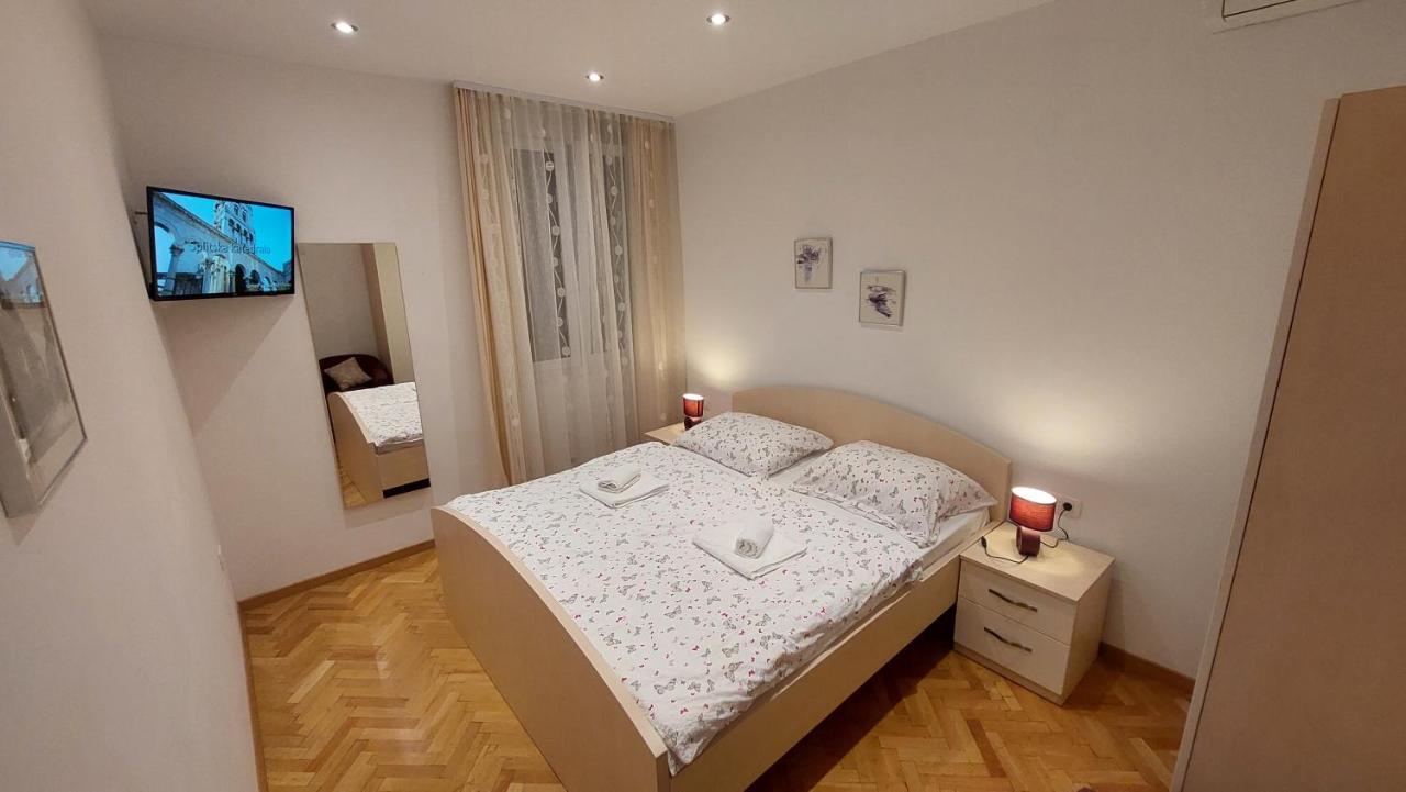 3M Peristil Apartment Split Bagian luar foto