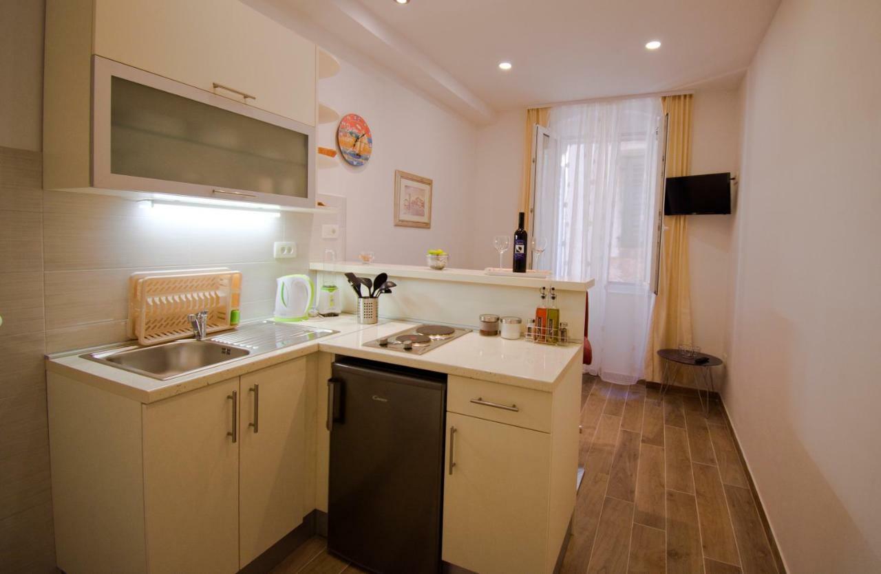 3M Peristil Apartment Split Bagian luar foto