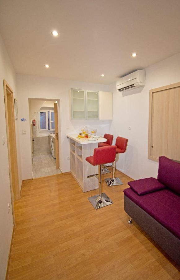 3M Peristil Apartment Split Bagian luar foto